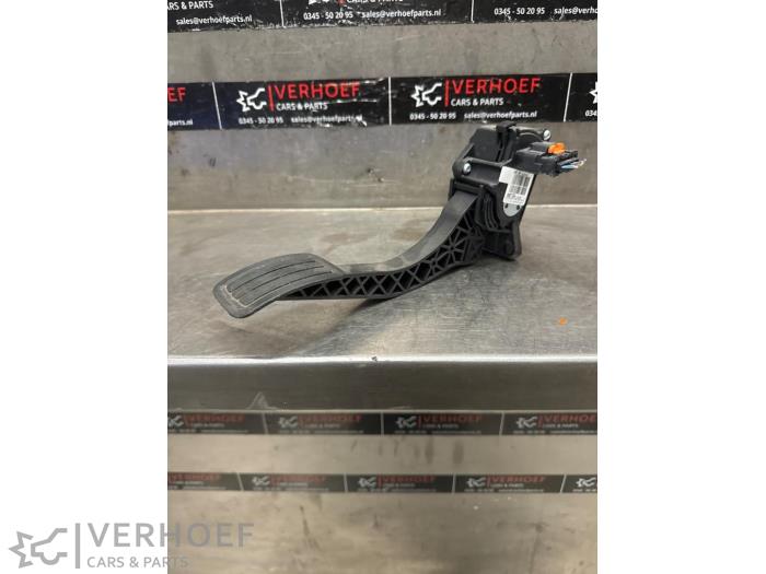 Begagnade Gaspedalsensor Peugeot 308 SW (L4/L9/LC/LJ/LR) 1.6 BlueHDi 120 Pris € 20,00 Marginaltabell erbjuds av Verhoef Cars & Parts
