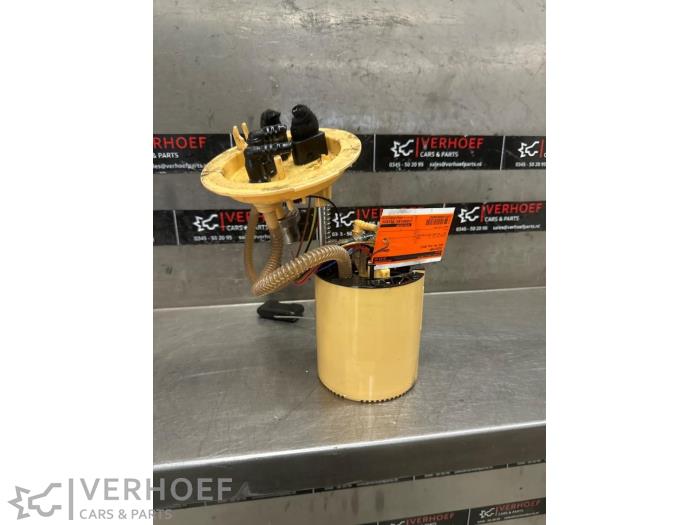 Begagnade Dieselpump Audi A4 Avant (B8) 3.0 TDI 245 V6 24V Quattro Pris € 75,00 Marginaltabell erbjuds av Verhoef Cars & Parts