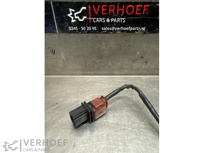 Lambda probe from a Audi A4 Avant (B8) 3.0 TDI 245 V6 24V Quattro 2013