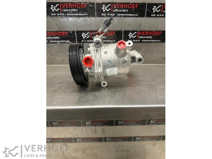Usagé Pompe clim Mitsubishi Space Star (A0) 1.2 12V Prix € 125,00 Règlement à la marge proposé par Verhoef Cars & Parts