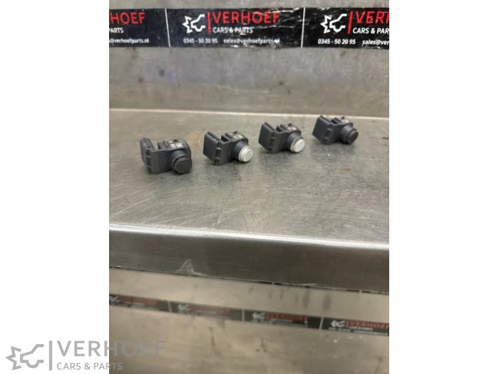 Gebrauchte PDC Sensor Set Kia Stonic (YB) 1.0i T-GDi 12V Eco-Dynamics+ Preis auf Anfrage angeboten von Verhoef Cars & Parts
