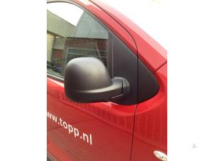 Begagnade Skärmspegel, höger Opel Vivaro 1.5 CDTI 102 Pris på förfrågan erbjuds av Verhoef Cars & Parts