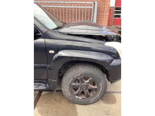 Used Front wing, right Toyota Land Cruiser (J12) 3.0 D-4D 16V Price on request offered by Verhoef Cars & Parts