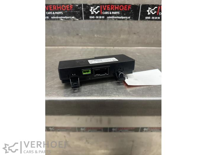 Begagnade Bluetooth-modul Toyota ProAce City 1.5 D-4D 100 Pris € 54,45 Inklusive moms erbjuds av Verhoef Cars & Parts