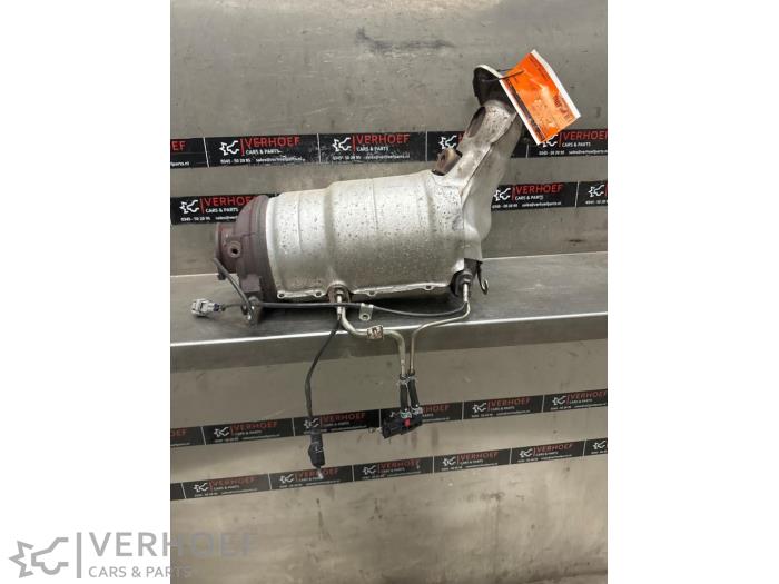 Used Particulate filter Toyota Hilux V/VI 2.4 D4D-F 16V 4x4 Price on request offered by Verhoef Cars & Parts