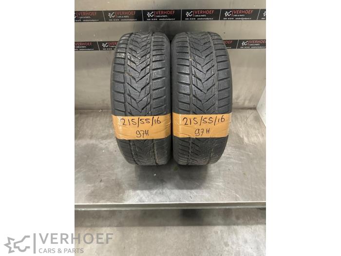 Używane Opona zimowa Cena na żądanie oferowane przez Verhoef Cars & Parts