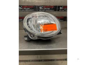 Gebrauchte Scheinwerfer rechts Fiat 500 (312) 1.2 Preis € 100,00 Margenregelung angeboten von Verhoef Cars & Parts
