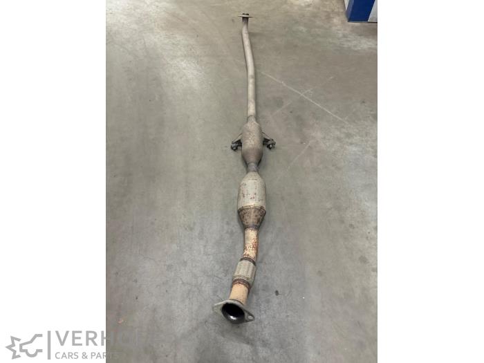 Usagé Catalyseur Toyota Corolla Verso (R10/11) 2.2 D-4D 16V Prix € 150,00 Règlement à la marge proposé par Verhoef Cars & Parts