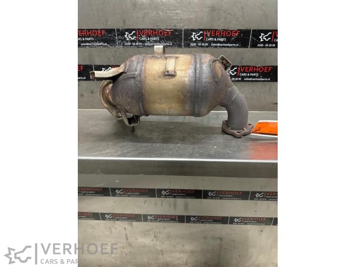 Usagé Catalyseur Toyota Corolla Verso (R10/11) 2.2 D-4D 16V Prix sur demande proposé par Verhoef Cars & Parts
