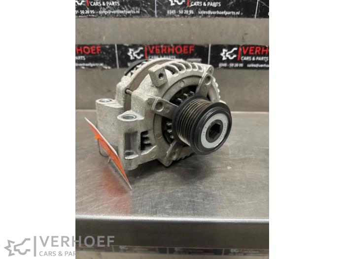 Begagnade Dynamo Toyota Corolla Verso (R10/11) 2.2 D-4D 16V Pris € 50,00 Marginaltabell erbjuds av Verhoef Cars & Parts