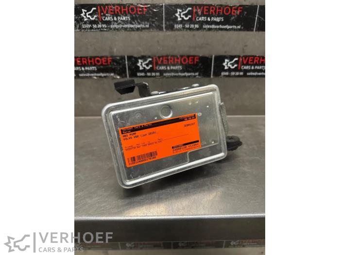 Usagé Bloc ABS Volvo V60 II (ZW) 2.0 T5 16V Prix € 242,00 Prix TTC proposé par Verhoef Cars & Parts