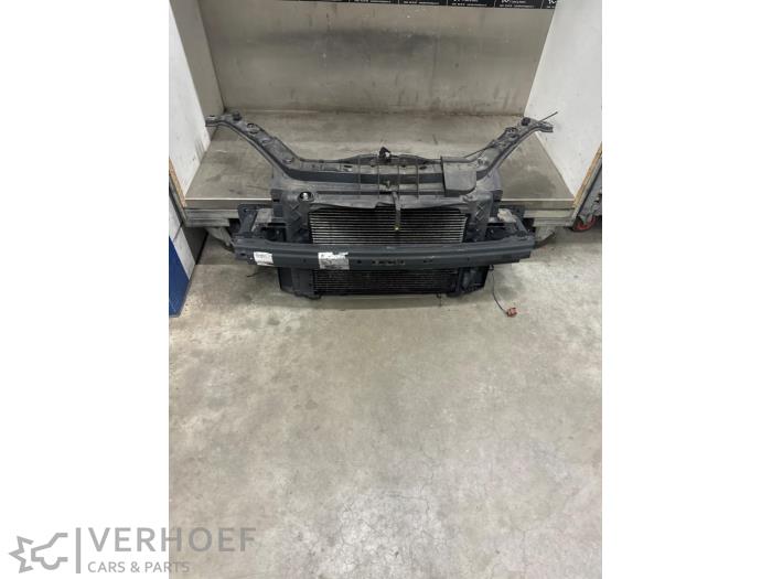 Usados Panel frontal Mazda 2 (NB/NC/ND/NE) 1.4 16V Precio € 175,00 Norma de margen ofrecido por Verhoef Cars & Parts