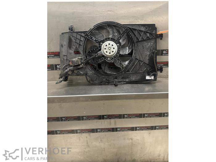 Używane Wentylator Opel Meriva (B) 1.4 Turbo 16V Ecotec Cena € 60,00 Procedura marży oferowane przez Verhoef Cars & Parts
