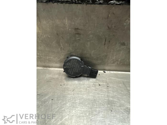 Begagnade Regnsensor Opel Meriva (B) 1.4 Turbo 16V Ecotec Pris € 20,00 Marginaltabell erbjuds av Verhoef Cars & Parts