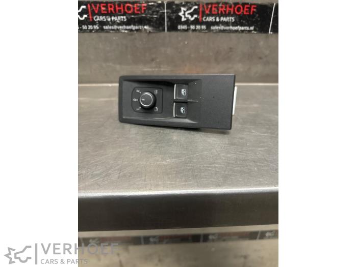 Usados Interruptor combinado de ventanillas MAN TGE 2.0 TDI Precio de solicitud ofrecido por Verhoef Cars & Parts