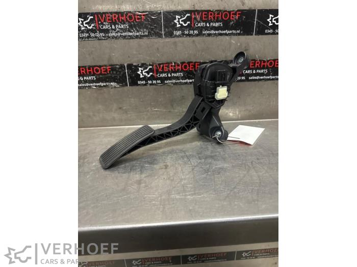 Begagnade Gaspedalsensor Kia Niro II (SG2) e-Niro 64.8 kWh Pris på förfrågan erbjuds av Verhoef Cars & Parts