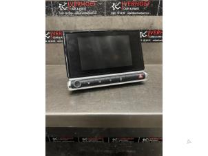 Usagé Display unité de contrôle multi media Citroen C4 Cactus (0B/0P) 1.2 PureTech 82 12V Prix € 275,00 Règlement à la marge proposé par Verhoef Cars & Parts