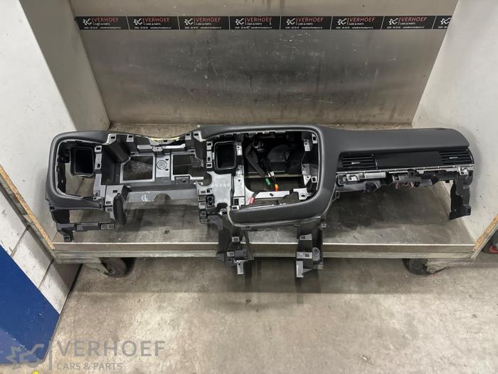 Używane Panel Mitsubishi Outlander (GF/GG) 2.4 16V PHEV 4x4 Cena na żądanie oferowane przez Verhoef Cars & Parts