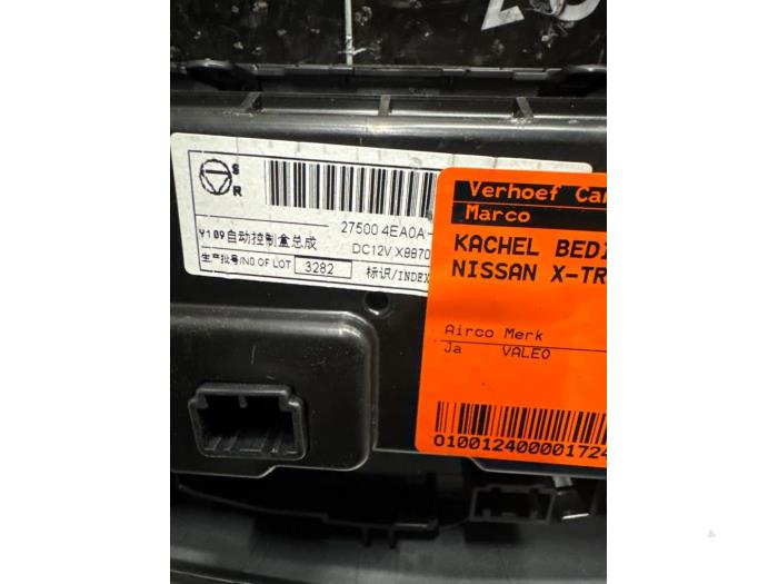 Värmekontrollpanel från en Nissan X-Trail (T32) 1.6 DIG-T 16V 2018