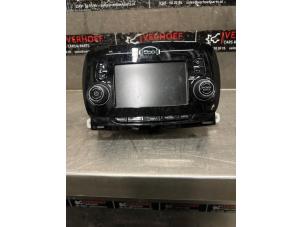 Gebrauchte Displays Multi Media Anzeige Fiat 500 (312) 0.9 TwinAir 80 Preis auf Anfrage angeboten von Verhoef Cars & Parts