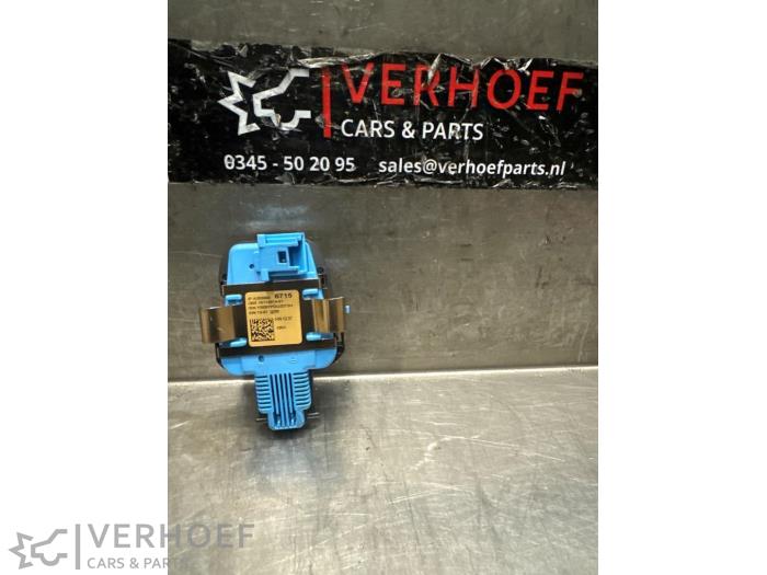 Begagnade Regnsensor Mercedes C Estate (S205) C-220 CDI BlueTEC, C-220 d 2.2 16V Pris € 20,00 Marginaltabell erbjuds av Verhoef Cars & Parts