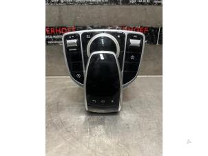 Begagnade MMI-brytare Mercedes C Estate (S205) C-220 CDI BlueTEC, C-220 d 2.2 16V Pris € 75,00 Marginaltabell erbjuds av Verhoef Cars & Parts