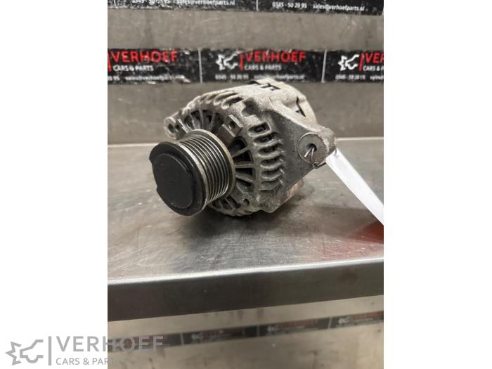 Begagnade Dynamo Toyota Land Cruiser (J12) 3.0 D-4D 16V Pris på förfrågan erbjuds av Verhoef Cars & Parts