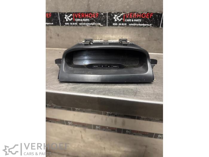 Begagnade Innerdisplay Toyota Land Cruiser (J12) 3.0 D-4D 16V Pris på förfrågan erbjuds av Verhoef Cars & Parts
