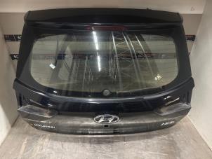 Używane Tylna klapa Hyundai i20 (GBB) 1.0 T-GDI 100 12V Cena € 550,00 Procedura marży oferowane przez Verhoef Cars & Parts