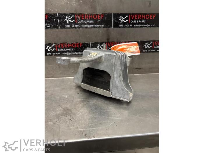 Usagé Support moteur Hyundai Ioniq 1.6 GDI 16V Hybrid Prix € 50,00 Règlement à la marge proposé par Verhoef Cars & Parts
