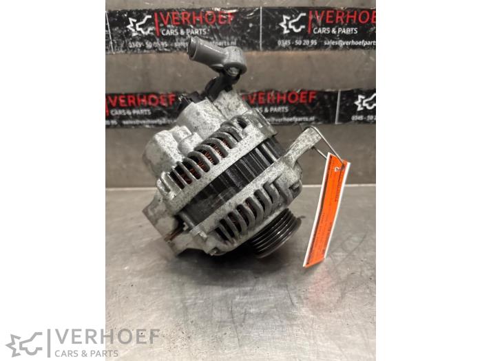 Usagé Dynamo Suzuki Swift (ZA/ZC/ZD) 1.2 16V Prix € 50,00 Règlement à la marge proposé par Verhoef Cars & Parts