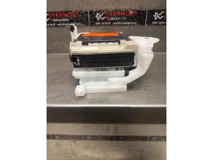 Usagé Boîte à fusibles Toyota Camry (VH7) 2.5 Hybrid 16V Prix sur demande proposé par Verhoef Cars & Parts