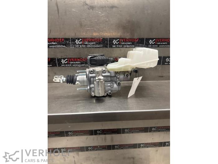 Gebrauchte Hauptbremszylinder Toyota Camry (VH7) 2.5 Hybrid 16V Preis € 500,00 Margenregelung angeboten von Verhoef Cars & Parts