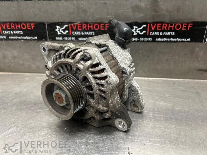 Gebrauchte Dynamo Mitsubishi Space Star (A0) 1.0 12V Preis € 40,00 Margenregelung angeboten von Verhoef Cars & Parts