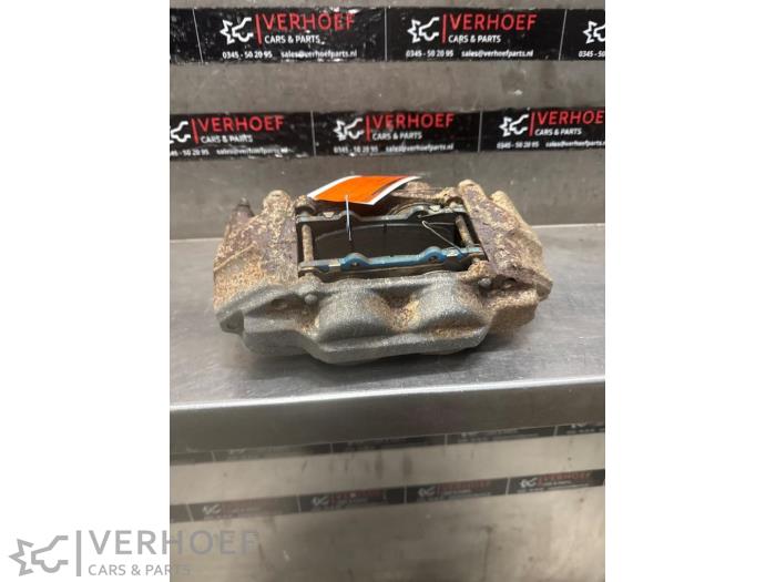 Gebrauchte Bremszange links vorne Toyota Land Cruiser (J15) 2.8 D-4D 16V Euro 6 Preis auf Anfrage angeboten von Verhoef Cars & Parts