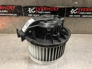 Używane Silnik wentylatora nagrzewnicy Seat Mii 1.0 12V Cena € 25,00 Procedura marży oferowane przez Verhoef Cars & Parts