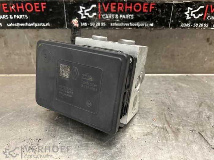 Usagé Bloc ABS Fiat Talento 1.6 EcoJet BiTurbo 125 Prix € 181,50 Prix TTC proposé par Verhoef Cars & Parts