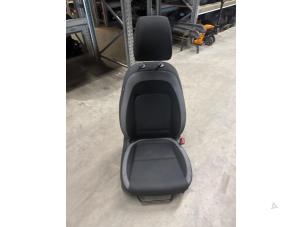 Begagnade Säte, höger Hyundai Kona (OS) 1.0 T-GDI 12V Pris på förfrågan erbjuds av Verhoef Cars & Parts