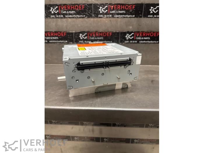 Używane Modul radiowy Mercedes GLC (X253) 2.0 350 e 16V 4-Matic Cena € 1.210,00 Z VAT oferowane przez Verhoef Cars & Parts