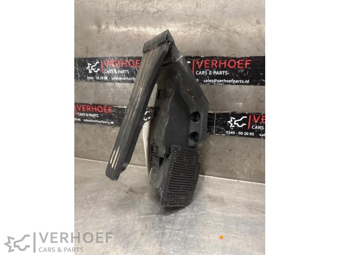 Gaspedalposition Sensor van een Mercedes-Benz GLC (X253) 2.0 350 e 16V 4-Matic 2017