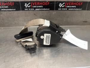 Begagnade Bakre säkerhetsbälte, mitten Jeep Compass (PK) Pris på förfrågan erbjuds av Verhoef Cars & Parts