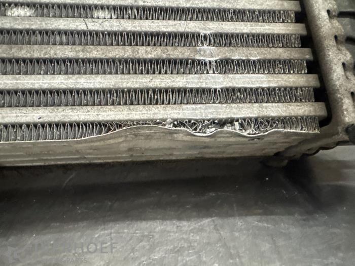 Intercooler d'un Ford C-Max (DXA) 1.0 Ti-VCT EcoBoost 12V 125 2014
