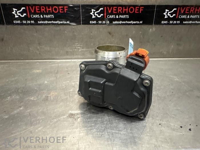 Gebrauchte Drosselklappengehäuse Ford C-Max (DXA) 1.0 Ti-VCT EcoBoost 12V 125 Preis € 25,00 Margenregelung angeboten von Verhoef Cars & Parts