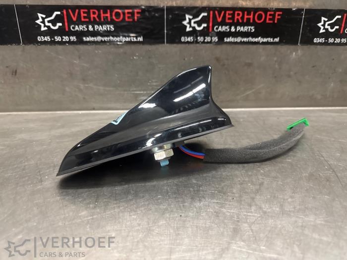 Używane Antena Hyundai i20 (BC3) 1.0 T-GDI 100 Mild Hybrid 48V 12V Cena € 85,00 Procedura marży oferowane przez Verhoef Cars & Parts