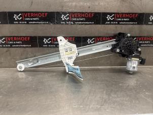 Gebrauchte Fenstermechanik 4-türig links hinten Hyundai i20 (BC3) 1.0 T-GDI 100 Mild Hybrid 48V 12V Preis € 50,00 Margenregelung angeboten von Verhoef Cars & Parts