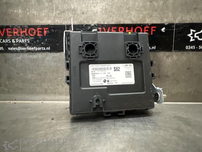 Usagé Ordinateur smart entry Hyundai Kona (OS) 64 kWh Prix € 175,00 Règlement à la marge proposé par Verhoef Cars & Parts