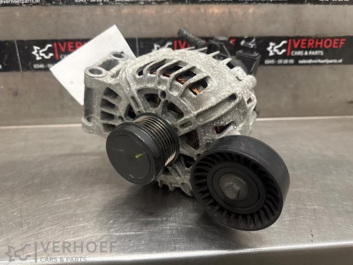 Usagé Dynamo Volvo V40 (MV) 1.6 T3 GTDi 16V Prix € 75,00 Règlement à la marge proposé par Verhoef Cars & Parts