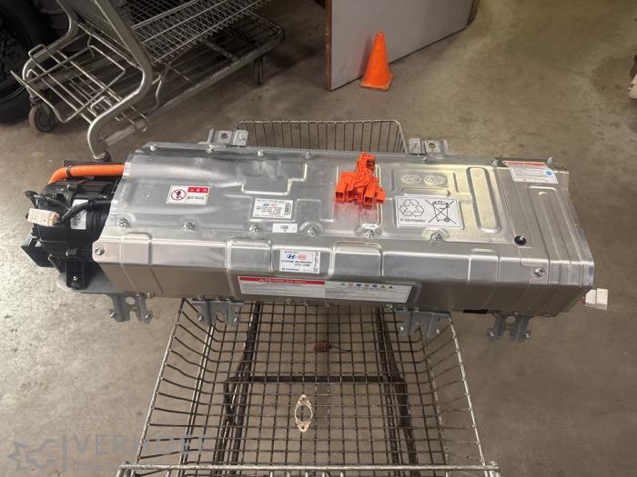 Używane Akumulator (Hybryda) Kia Niro I (DE) 1.6 GDI Hybrid Cena na żądanie oferowane przez Verhoef Cars & Parts