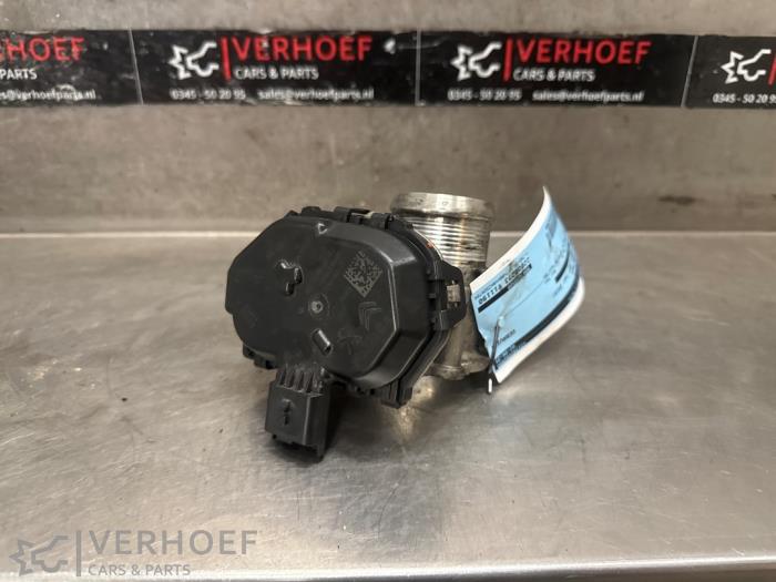 Gebrauchte Drosselklappengehäuse Citroen Jumpy 1.6 Blue HDi 95 Preis € 36,30 Mit Mehrwertsteuer angeboten von Verhoef Cars & Parts