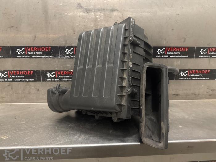 Gebrauchte Luftfiltergehäuse Audi A3 Limousine (8VS/8VM) 2.0 TDI 16V Preis € 50,00 Margenregelung angeboten von Verhoef Cars & Parts